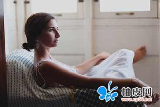 在photoshop中创建唯美效果光效的修图教程